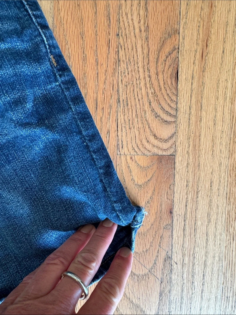 Denizen Levi's Dark Blue Rolled Cuff Denim Shorts Size: 14